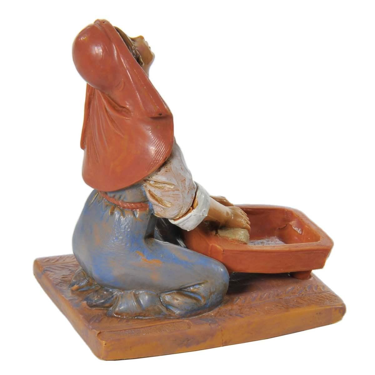 Statua cm.12 Pastorella in Ginocchio che Impasta | Fontanini