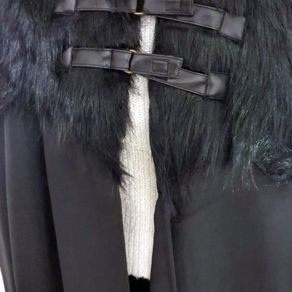 Mantello Nero con Pelliccia |Orlob