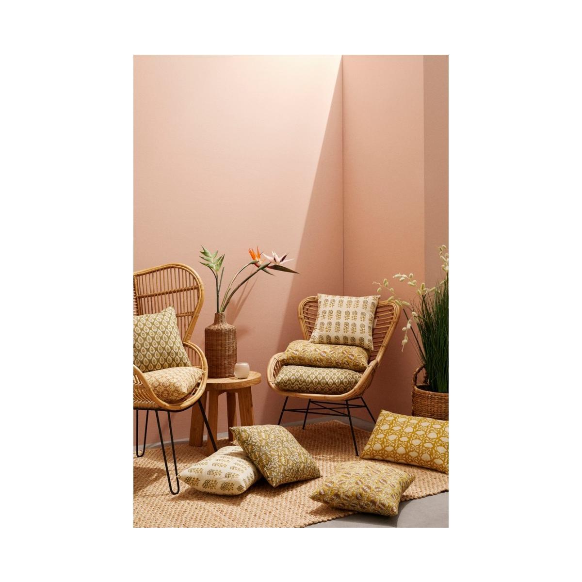 Cuscino Reims Avorio con Fiore 40x60 | Bizzotto