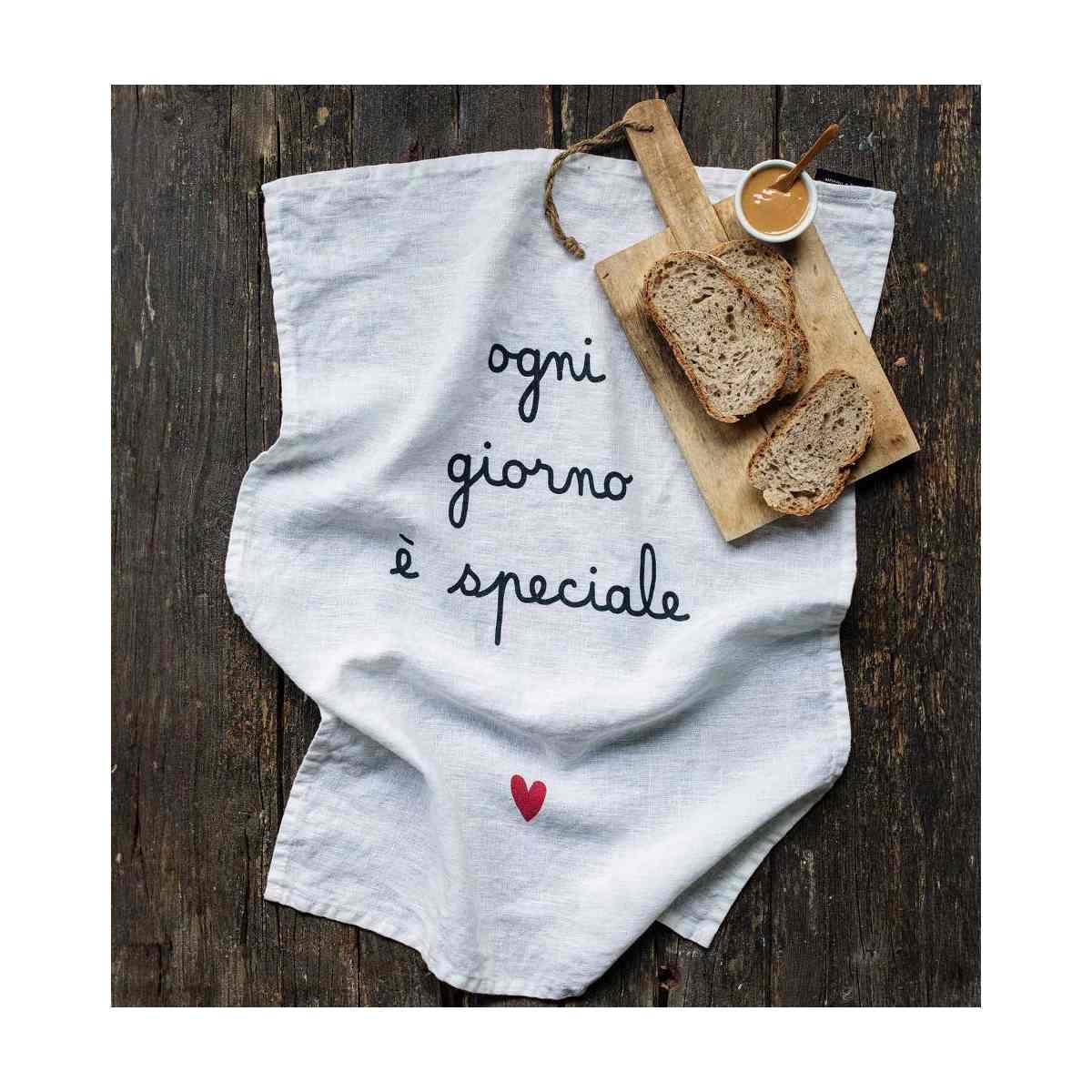 Strofinaccio Lino con Scritta Ogni Giorno ÃƒÂ¨ Speciale cm.50x70 | Simple