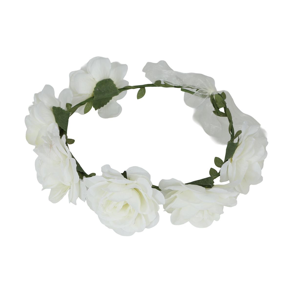 Corona fiori rose bianche